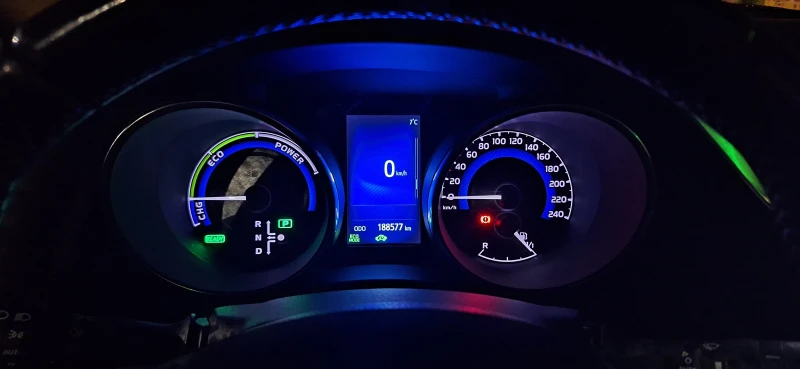 Toyota Auris 1.8, снимка 7 - Автомобили и джипове - 52567748