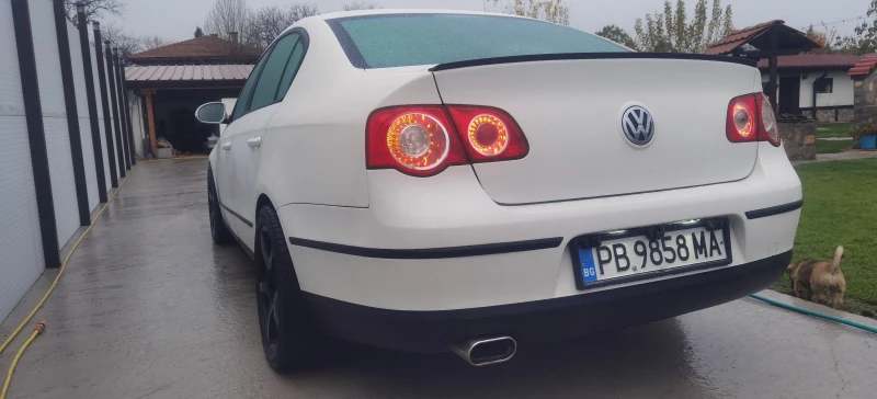 VW Passat, снимка 4 - Автомобили и джипове - 52597269
