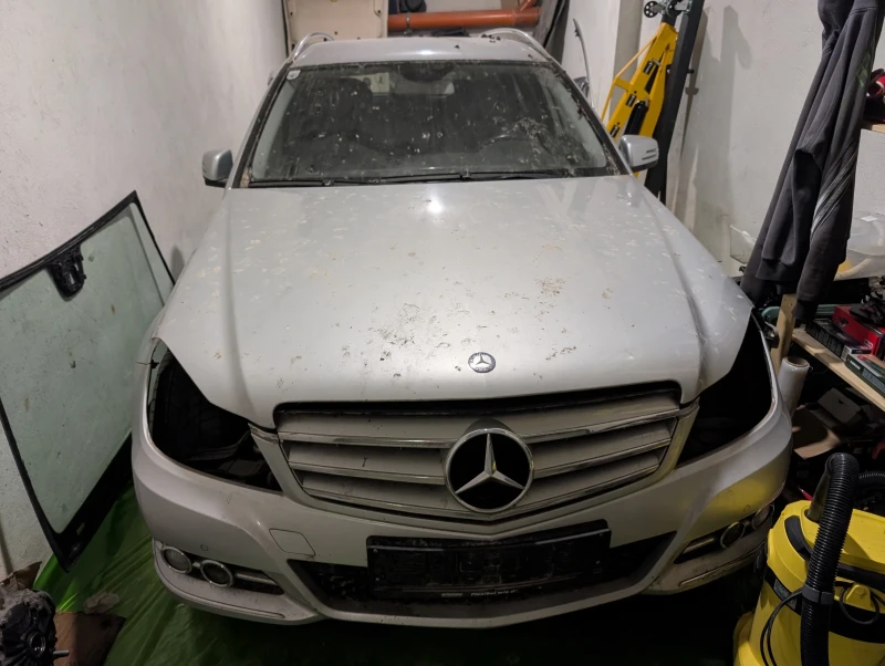 Mercedes-Benz C 220
