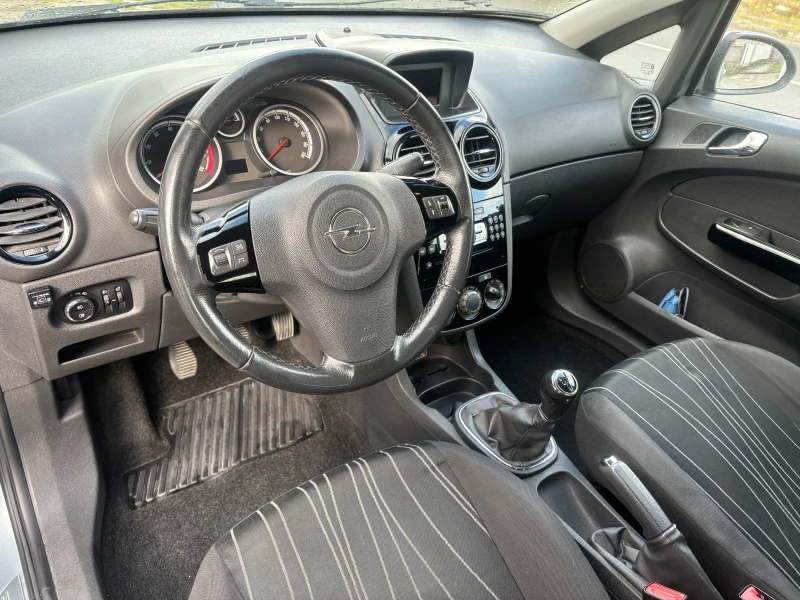 Opel Corsa, снимка 9 - Автомобили и джипове - 53395813