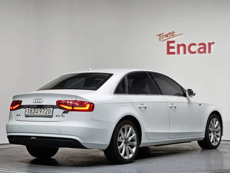 Audi A4 2.0 TDI - САМО 30% АВАНС , снимка 2 - Автомобили и джипове - 55462853