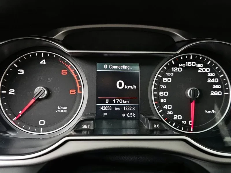Audi A4 2.0 TDI - САМО 30% АВАНС , снимка 8 - Автомобили и джипове - 55462853