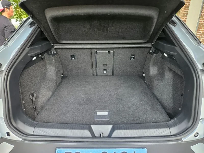 VW ID.4 PRO, снимка 14 - Автомобили и джипове - 56325098