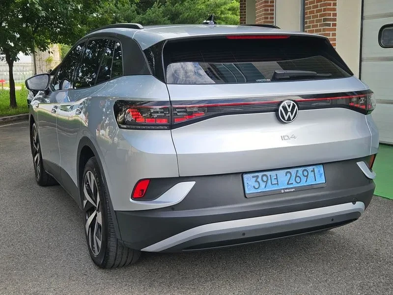 VW ID.4 PRO, снимка 6 - Автомобили и джипове - 56325098
