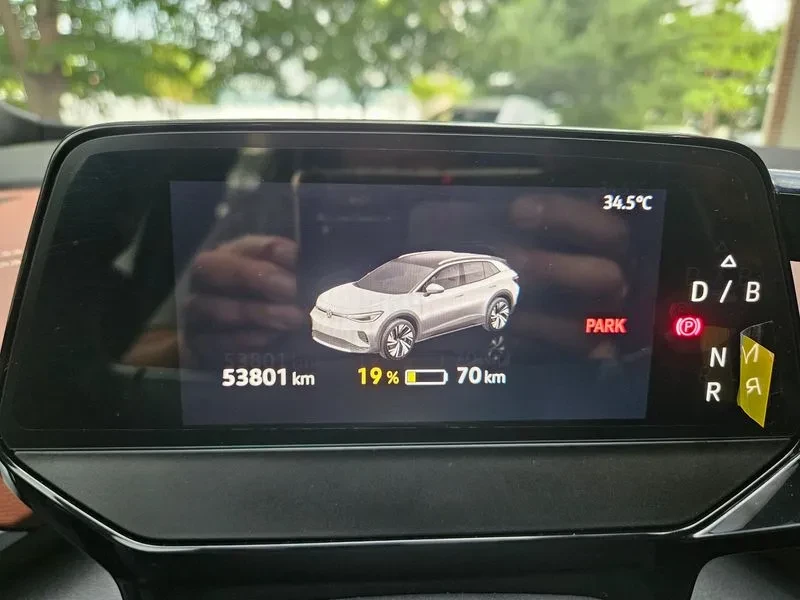 VW ID.4 PRO, снимка 8 - Автомобили и джипове - 56325098