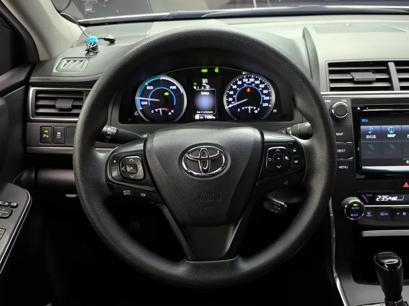 Toyota Camry HYBRID LE | Mobile.bg � ����������� 12