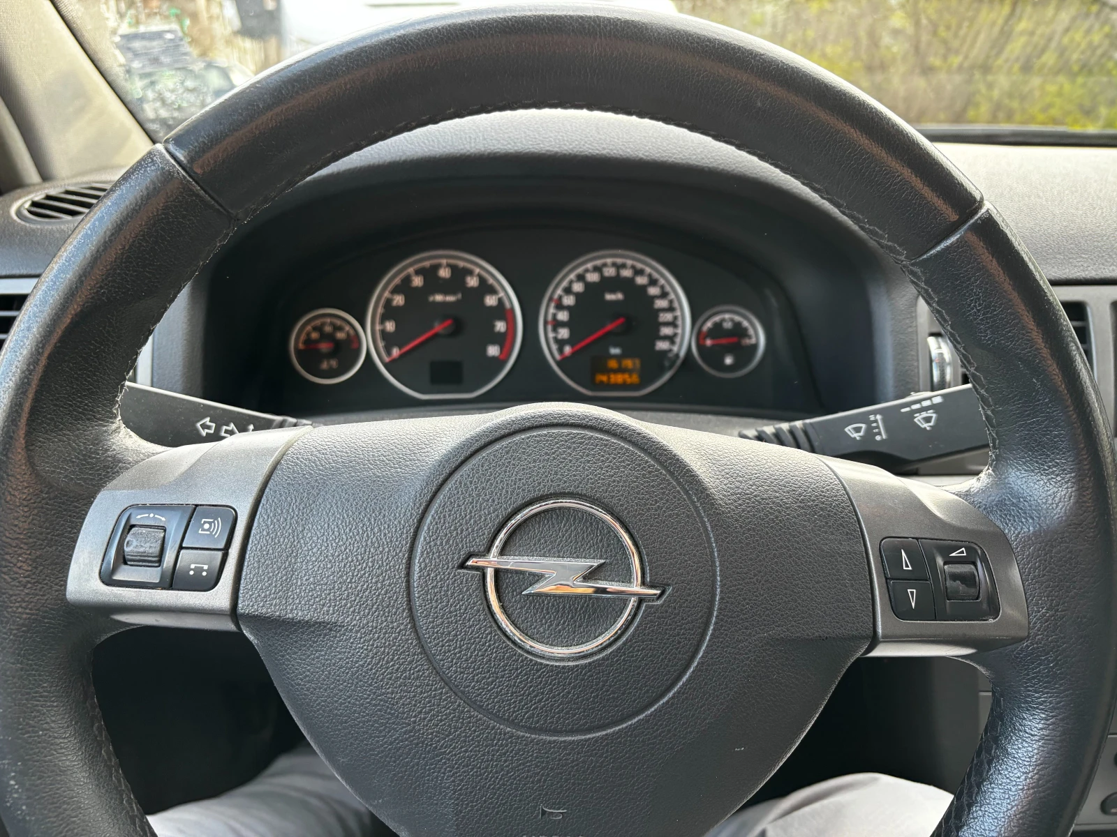 Opel Vectra 1.8 16v Cosmo - изображение 9