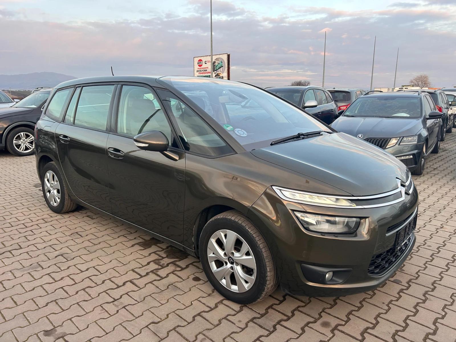 Citroen Grand C4 Picasso 1.6HDI 6+ 1 NAVI EURO 5 - изображение 4