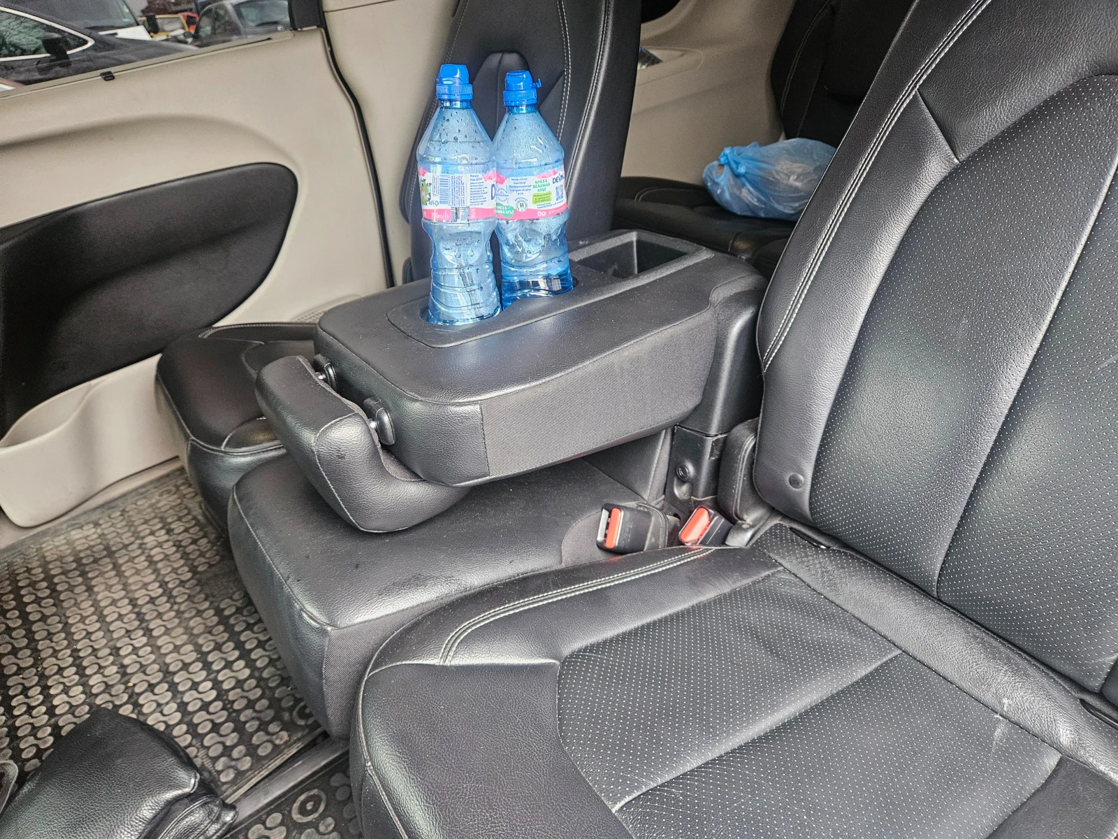 Chrysler Pacifica  - изображение 6