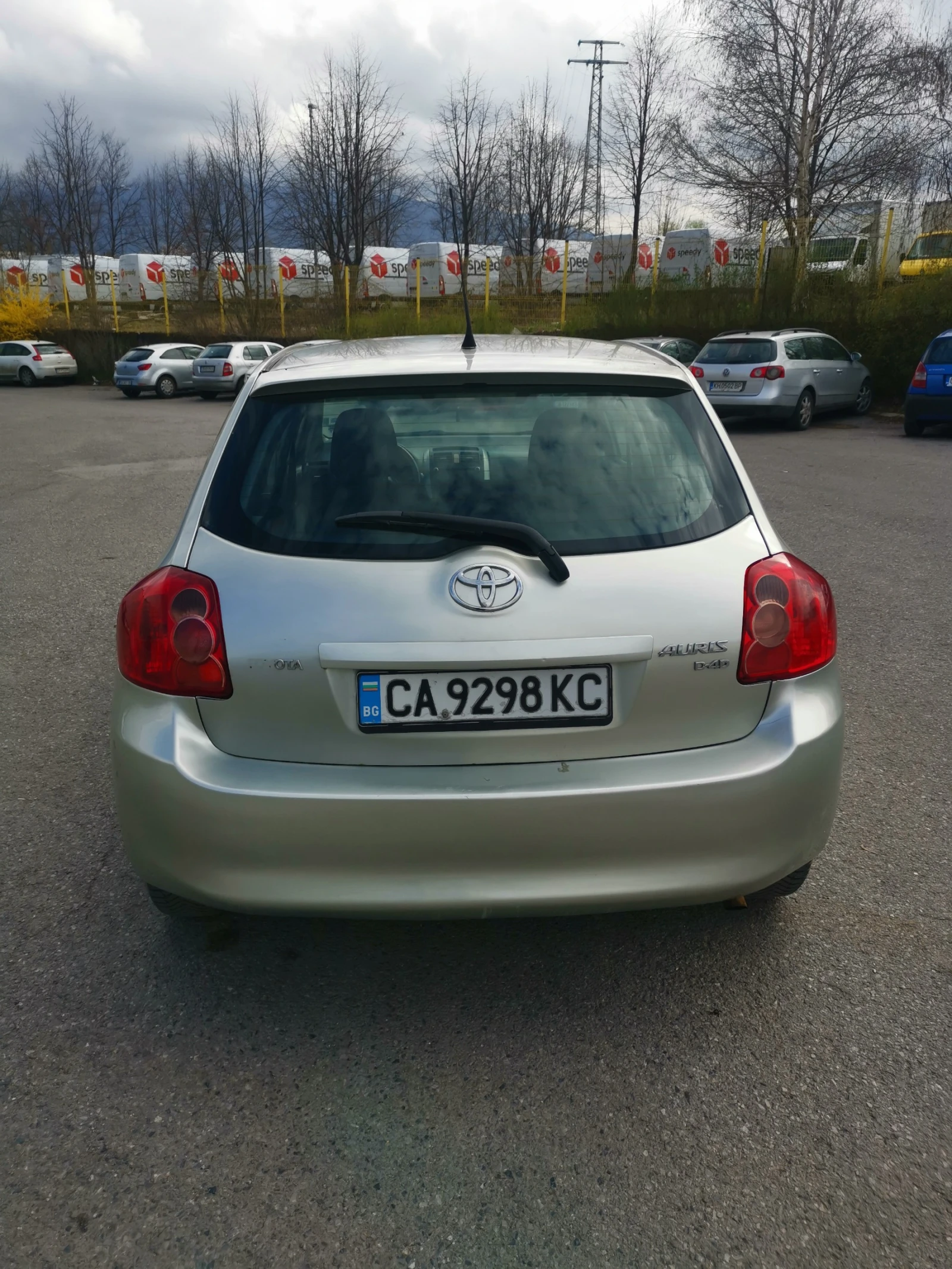 Toyota Auris  - изображение 2