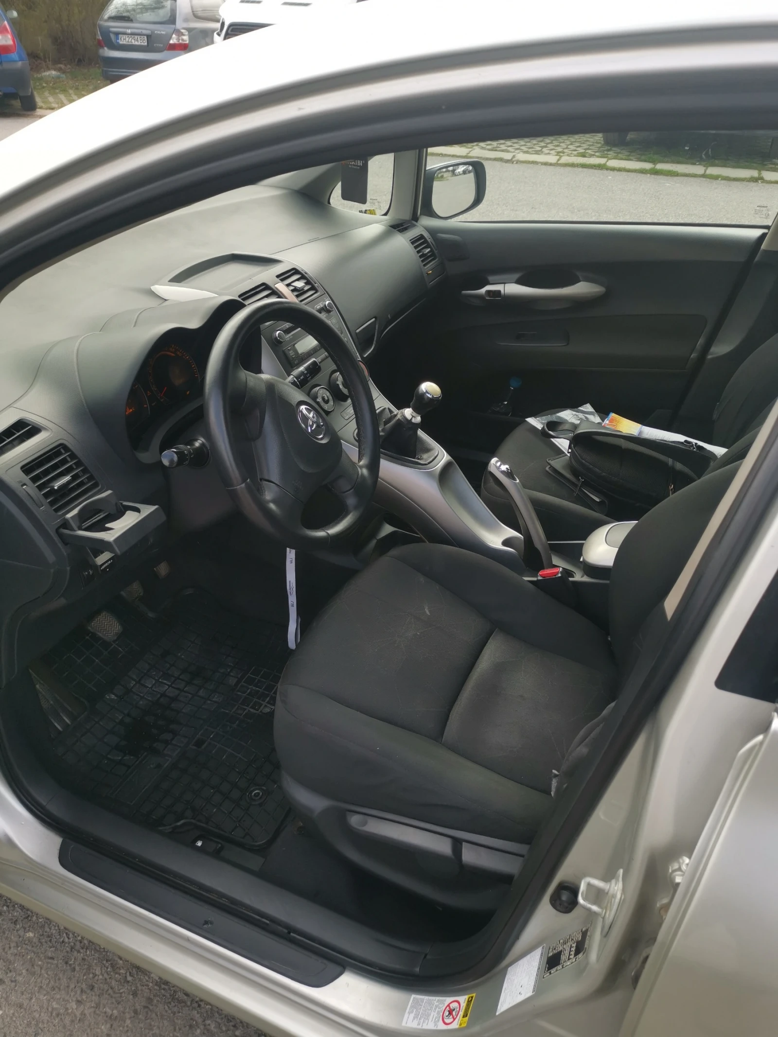 Toyota Auris  - изображение 7