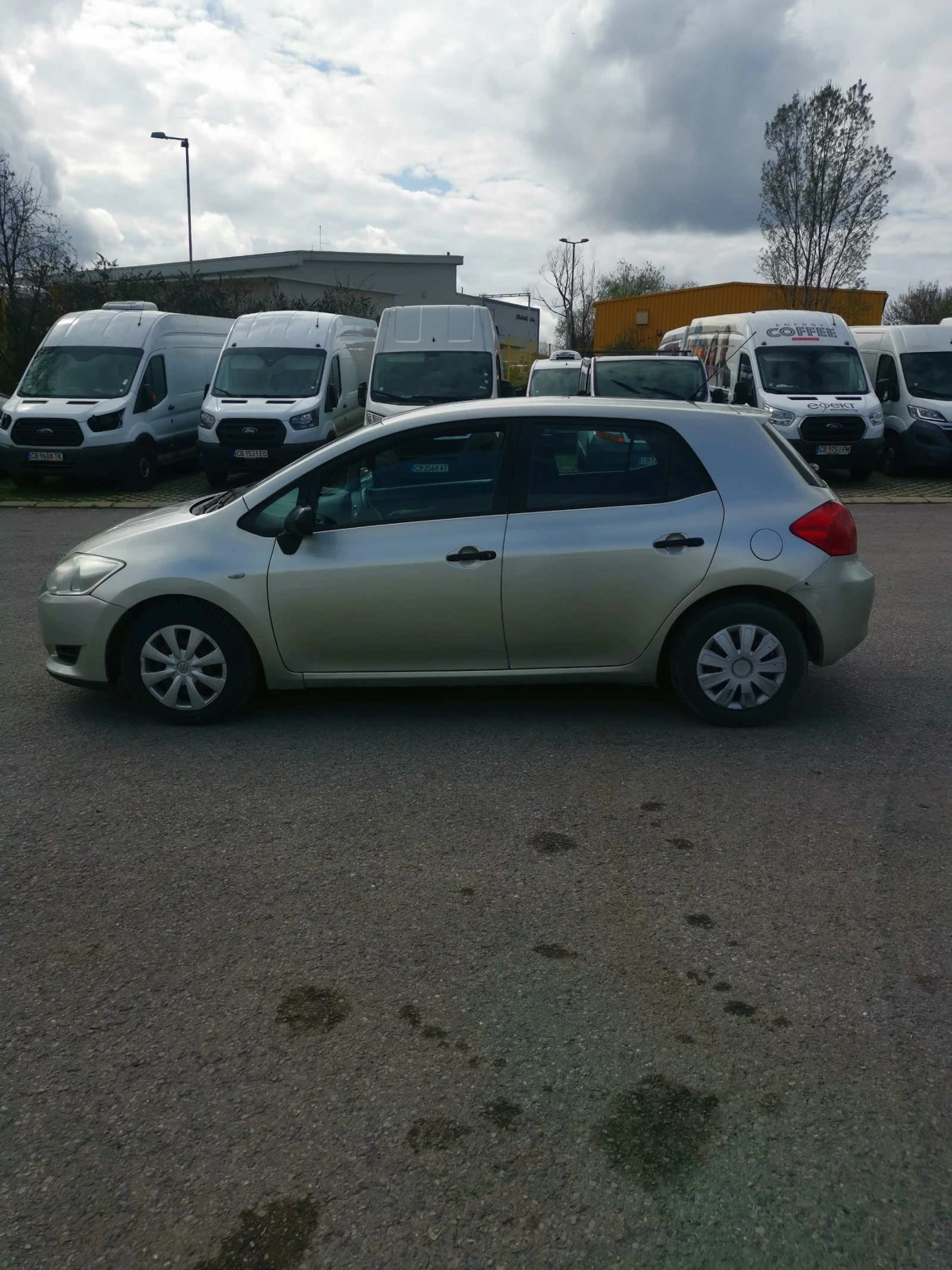 Toyota Auris  - изображение 3