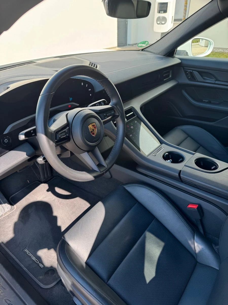 Porsche Taycan RWD/381HP/MEMORY/360CAM/CARPLAY/101F - изображение 9