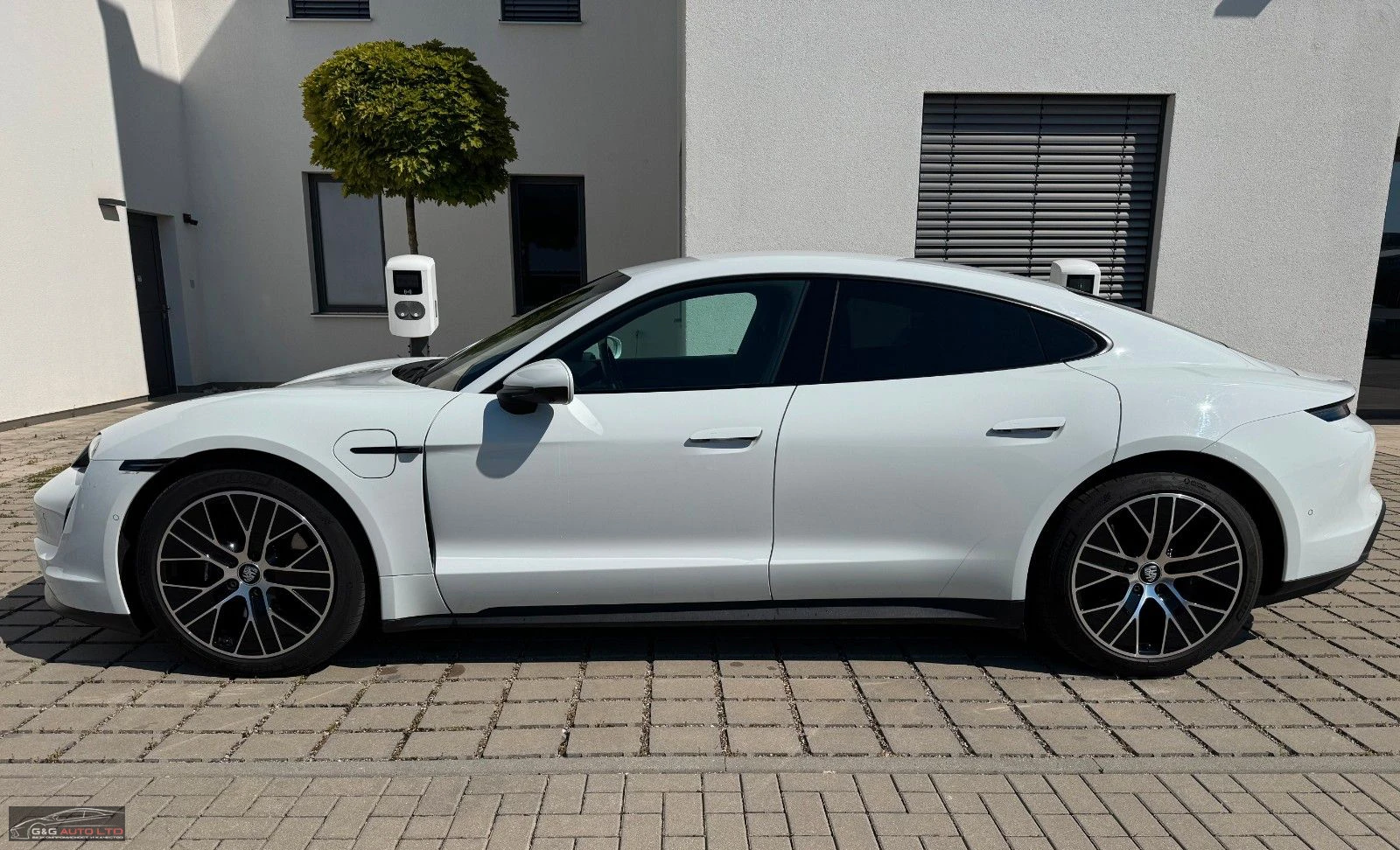 Porsche Taycan RWD/381HP/MEMORY/360CAM/CARPLAY/101F - изображение 3
