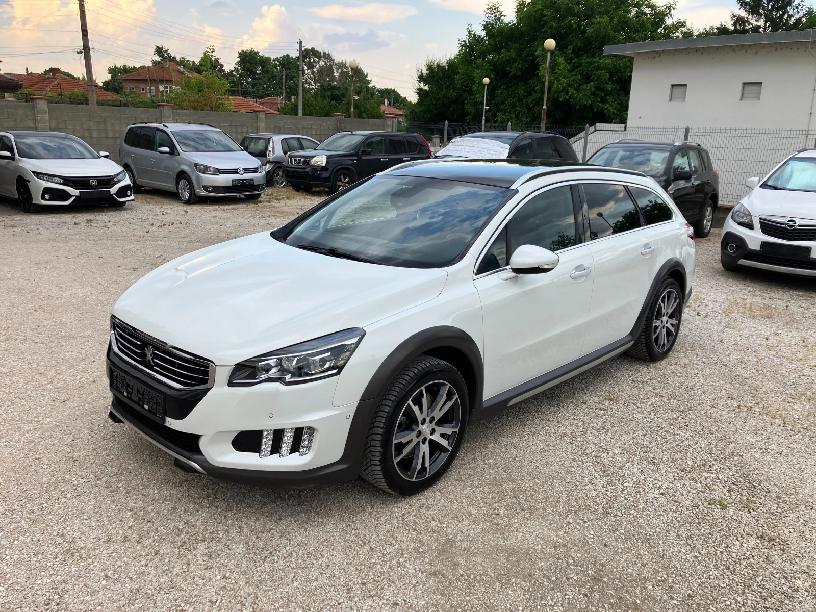 Peugeot 508 RXH 2.0 HDI -4x4 - изображение 3