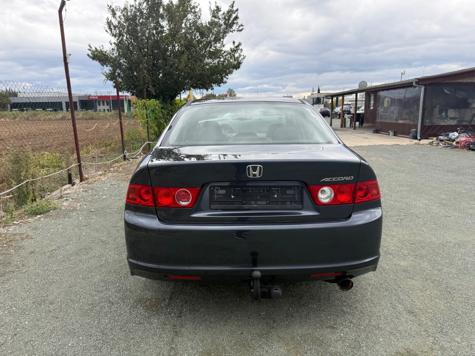 Honda Accord 2.0 - изображение 5