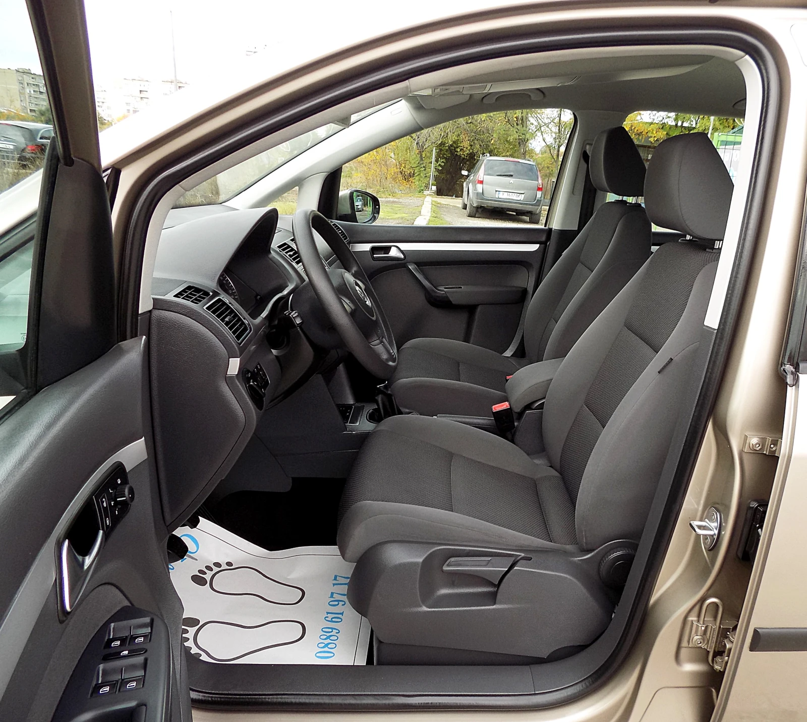 VW Touran 1.6TDi/FACELIFT//  | Mobile.bg   6