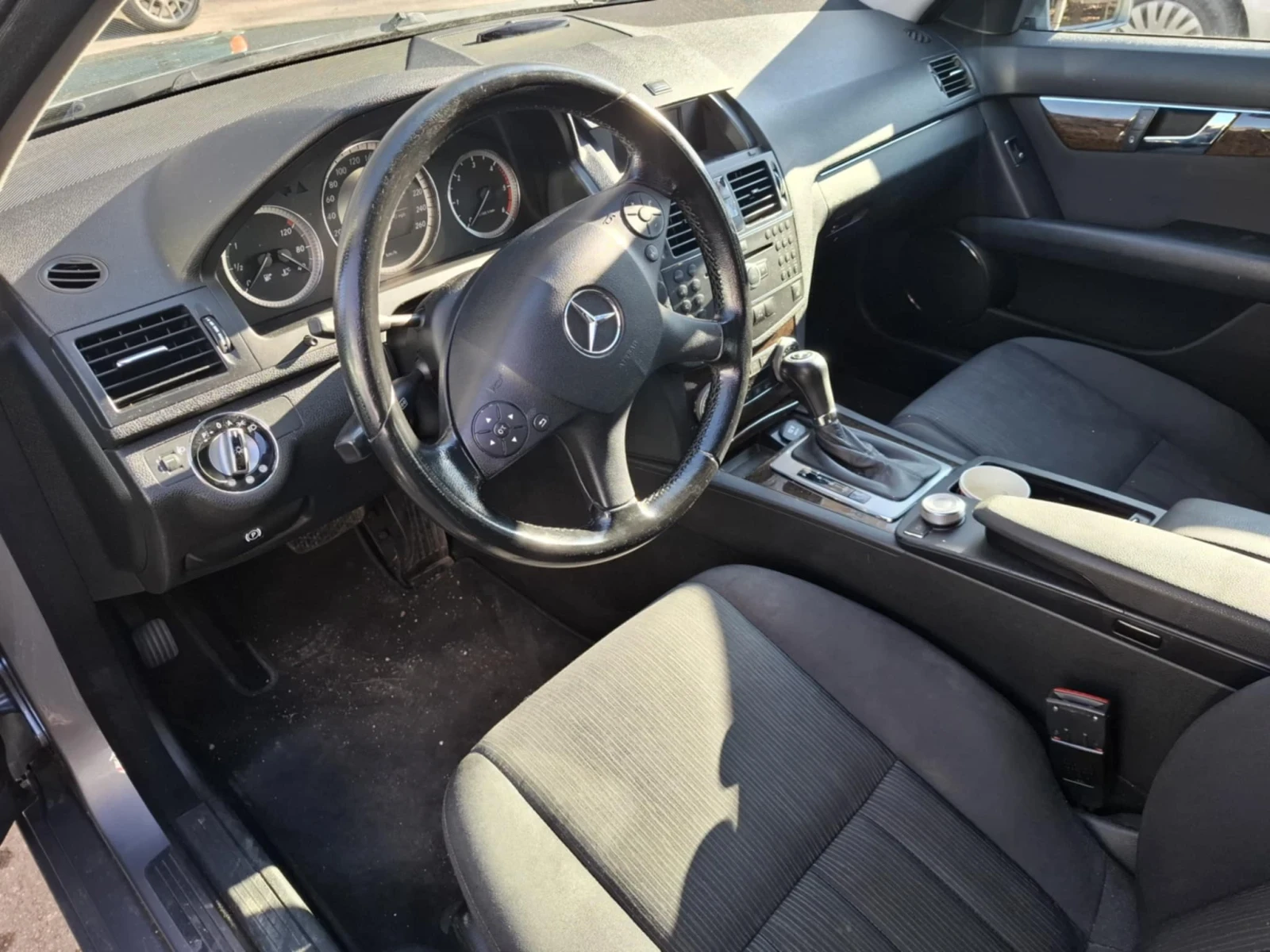 Mercedes-Benz C 200  - изображение 3