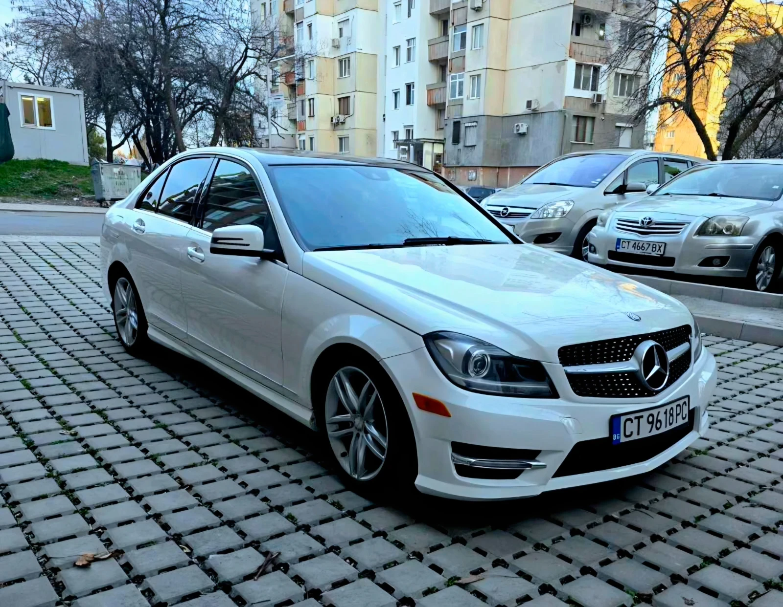 Mercedes-Benz C 300 3.5 4MATIC 7G-TRONIC  - изображение 2