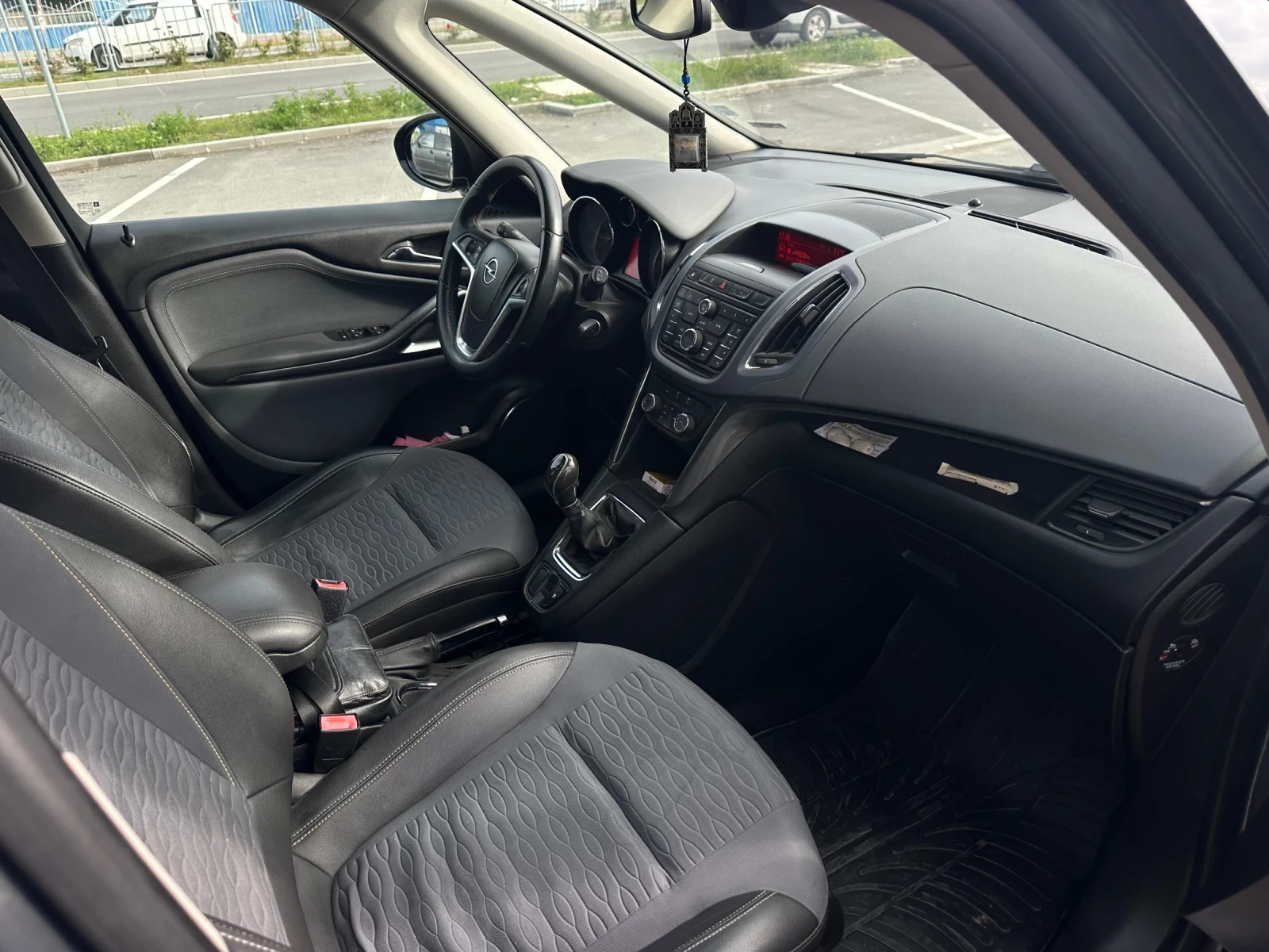 Opel Zafira 1.6 Turbo | CNG | Cosmo | 6+ 1 места, снимка 12 - Автомобили и джипове - 54043899