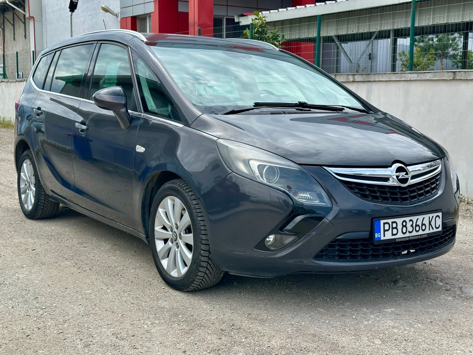 Opel Zafira 1.6 Turbo | CNG | Cosmo | 6+ 1 места, снимка 3 - Автомобили и джипове - 54043899