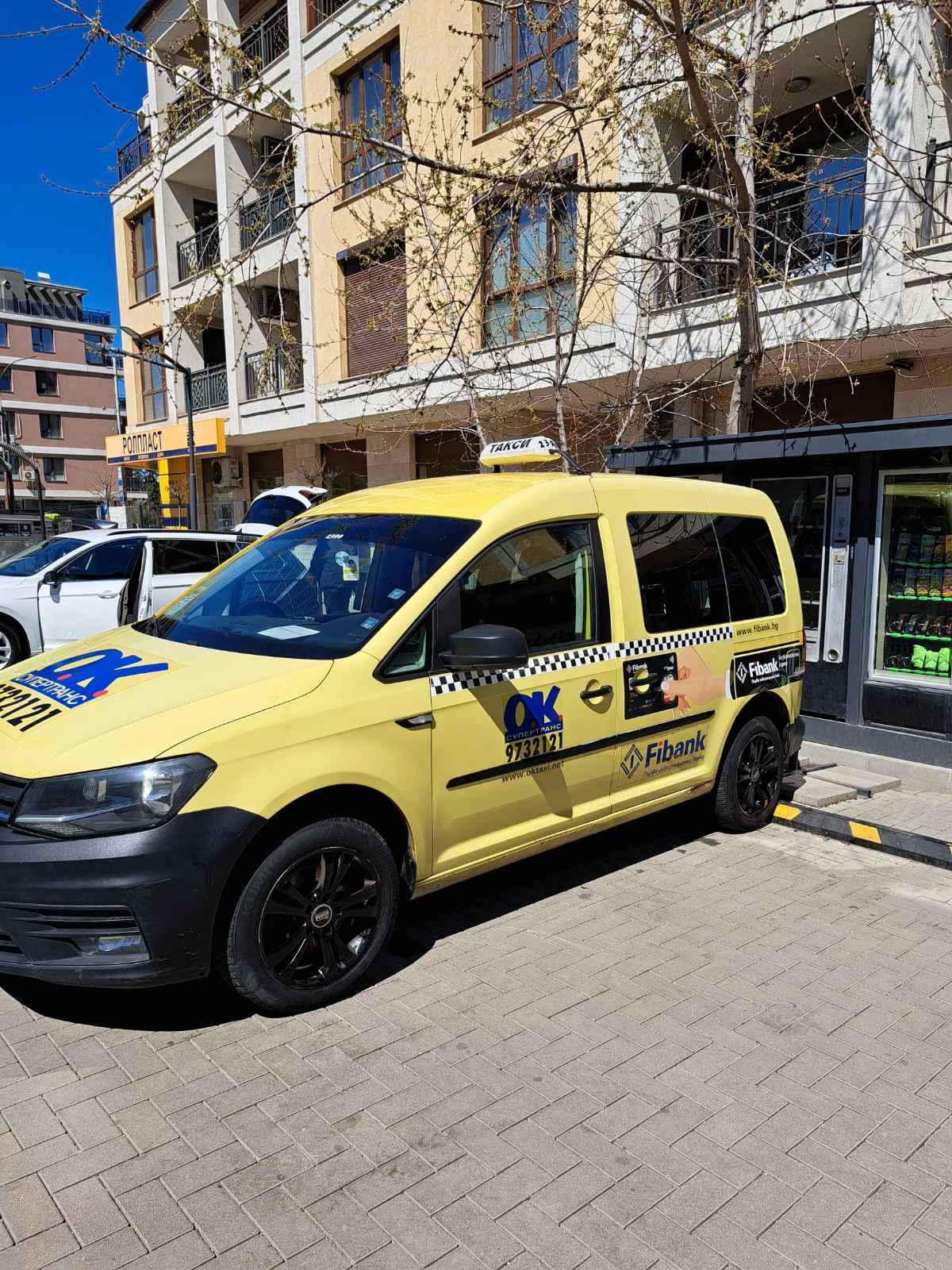 VW Caddy, снимка 2 - Автомобили и джипове - 54150256