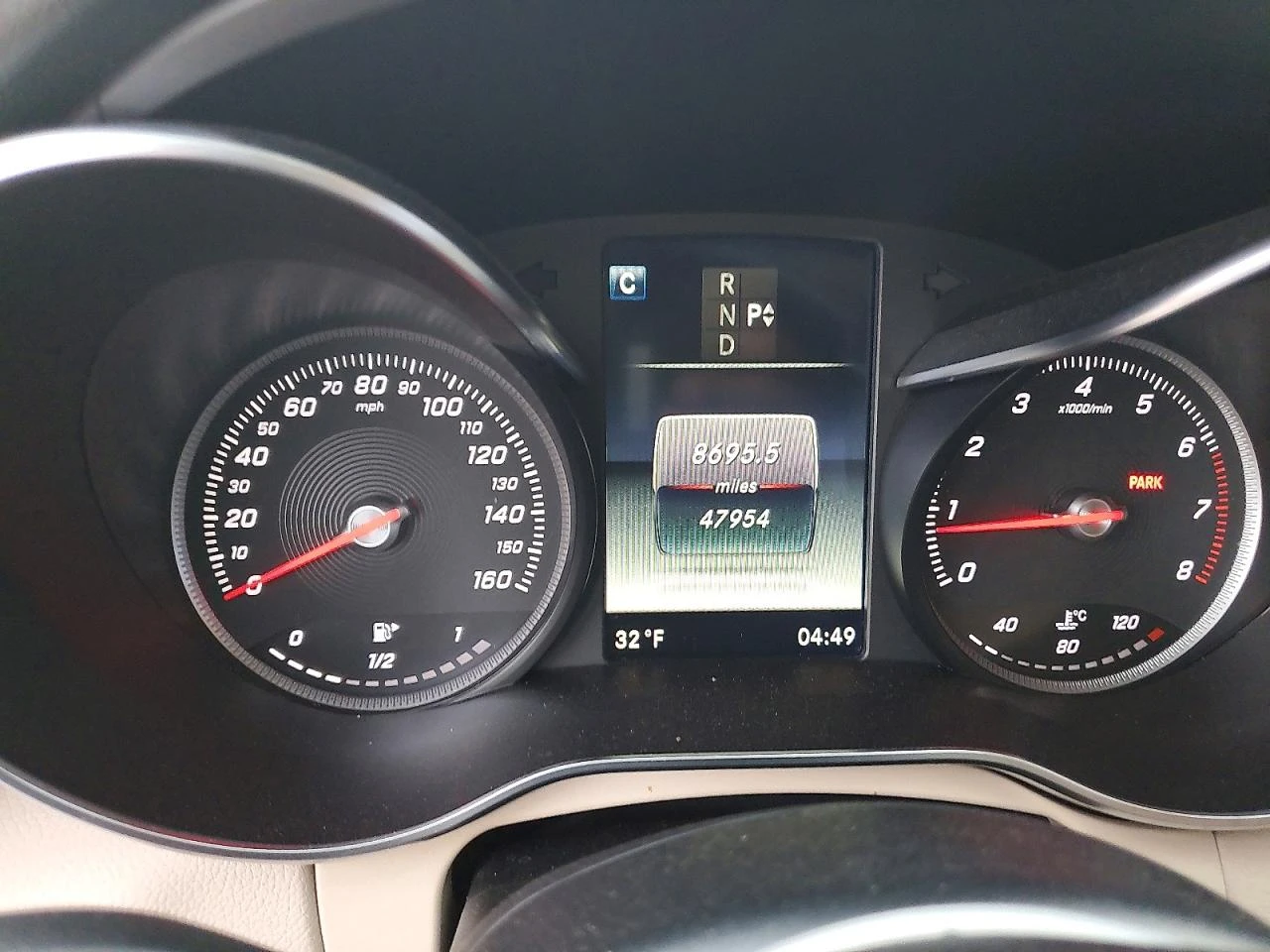 Mercedes-Benz C 300 4MATIC, снимка 9 - Автомобили и джипове - 54156566