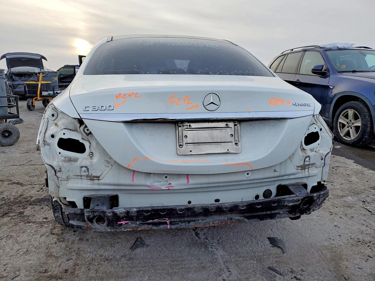 Mercedes-Benz C 300 4MATIC, снимка 5 - Автомобили и джипове - 54156566