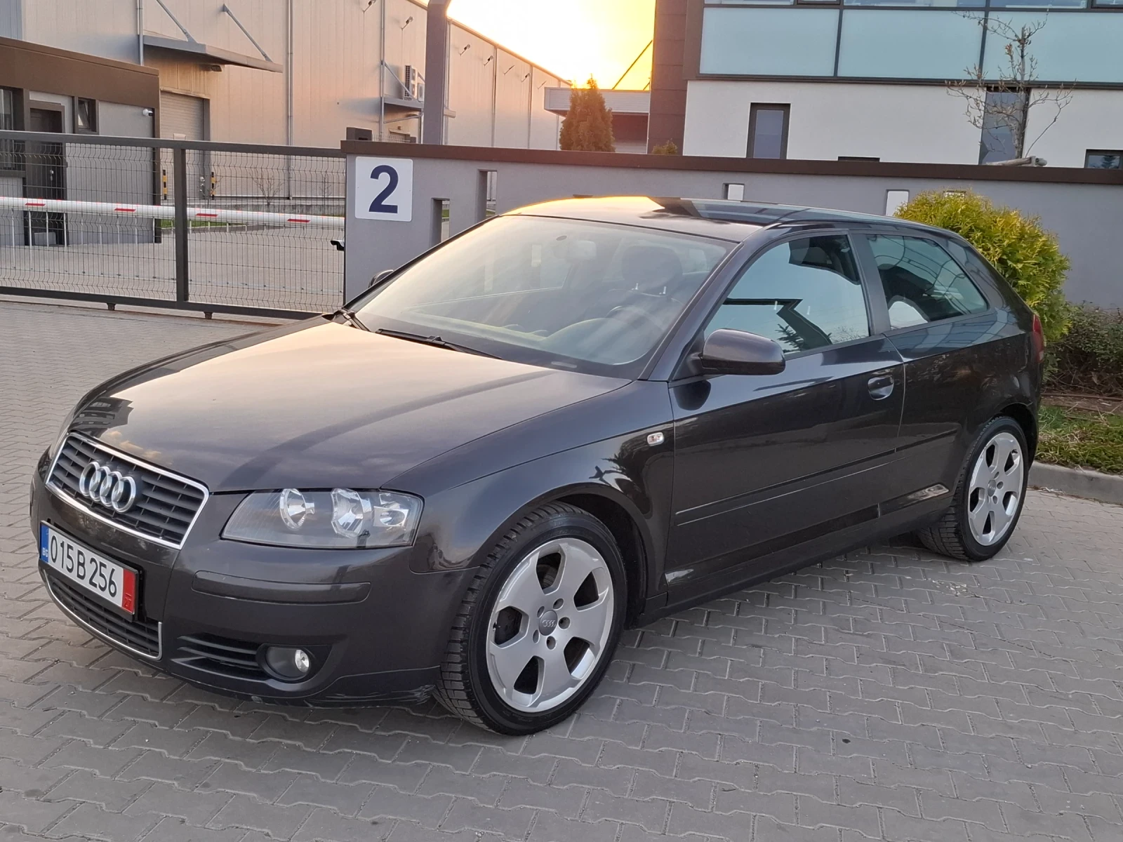 Audi A3 2.0TDI* (140кс)* KLIMATRONIK* НОВ ВНОС* , снимка 4 - Автомобили и джипове - 54196122