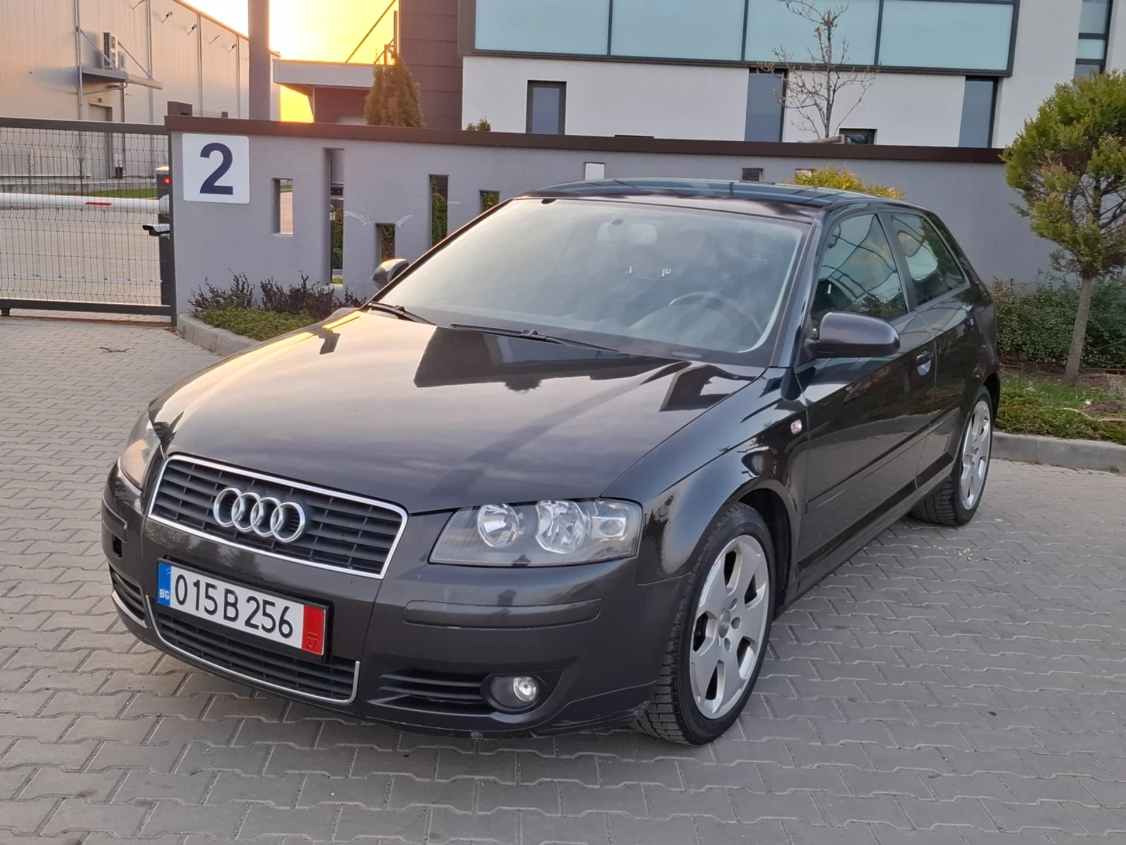 Audi A3 2.0TDI* (140кс)* KLIMATRONIK* НОВ ВНОС* , снимка 2 - Автомобили и джипове - 54196122