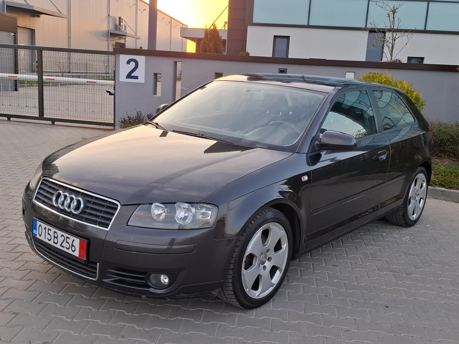 Audi A3 2.0TDI* (140кс)* KLIMATRONIK* НОВ ВНОС* , снимка 3 - Автомобили и джипове - 54196122