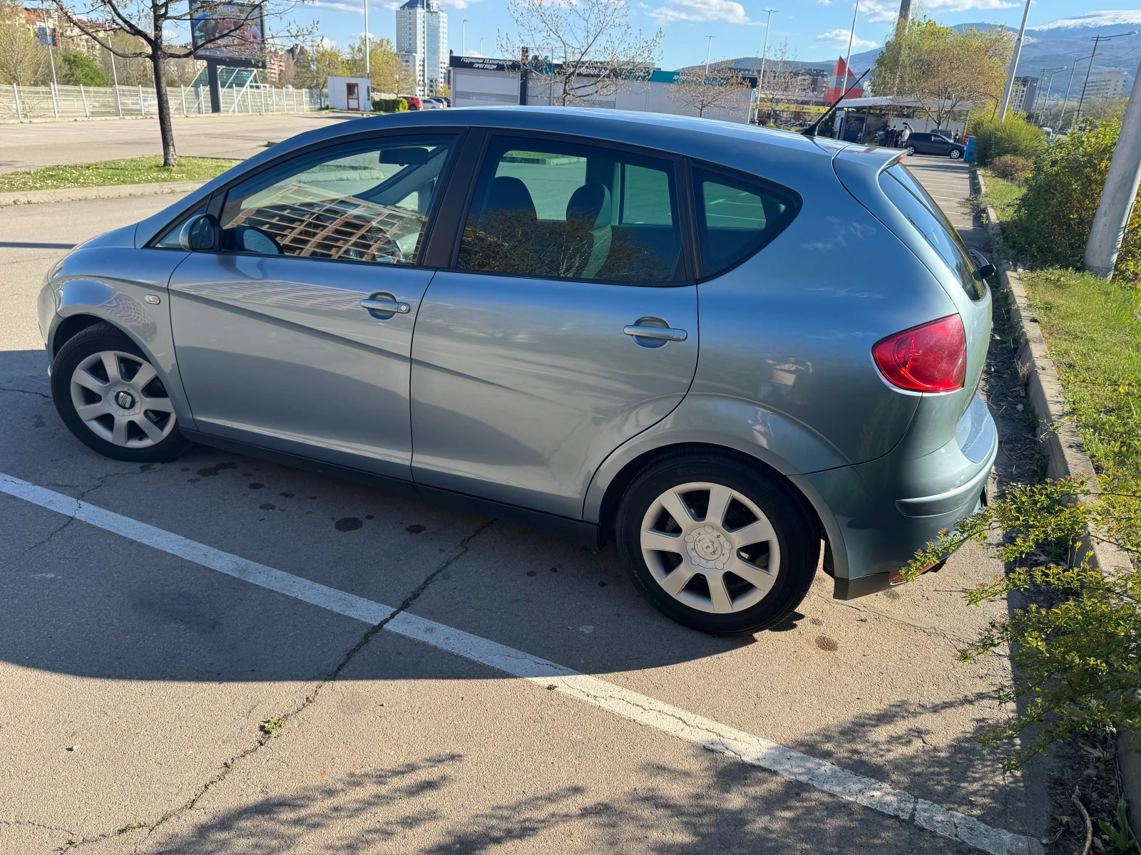 Seat Altea 1.9 TDI 105 кс, снимка 3 - Автомобили и джипове - 54482467