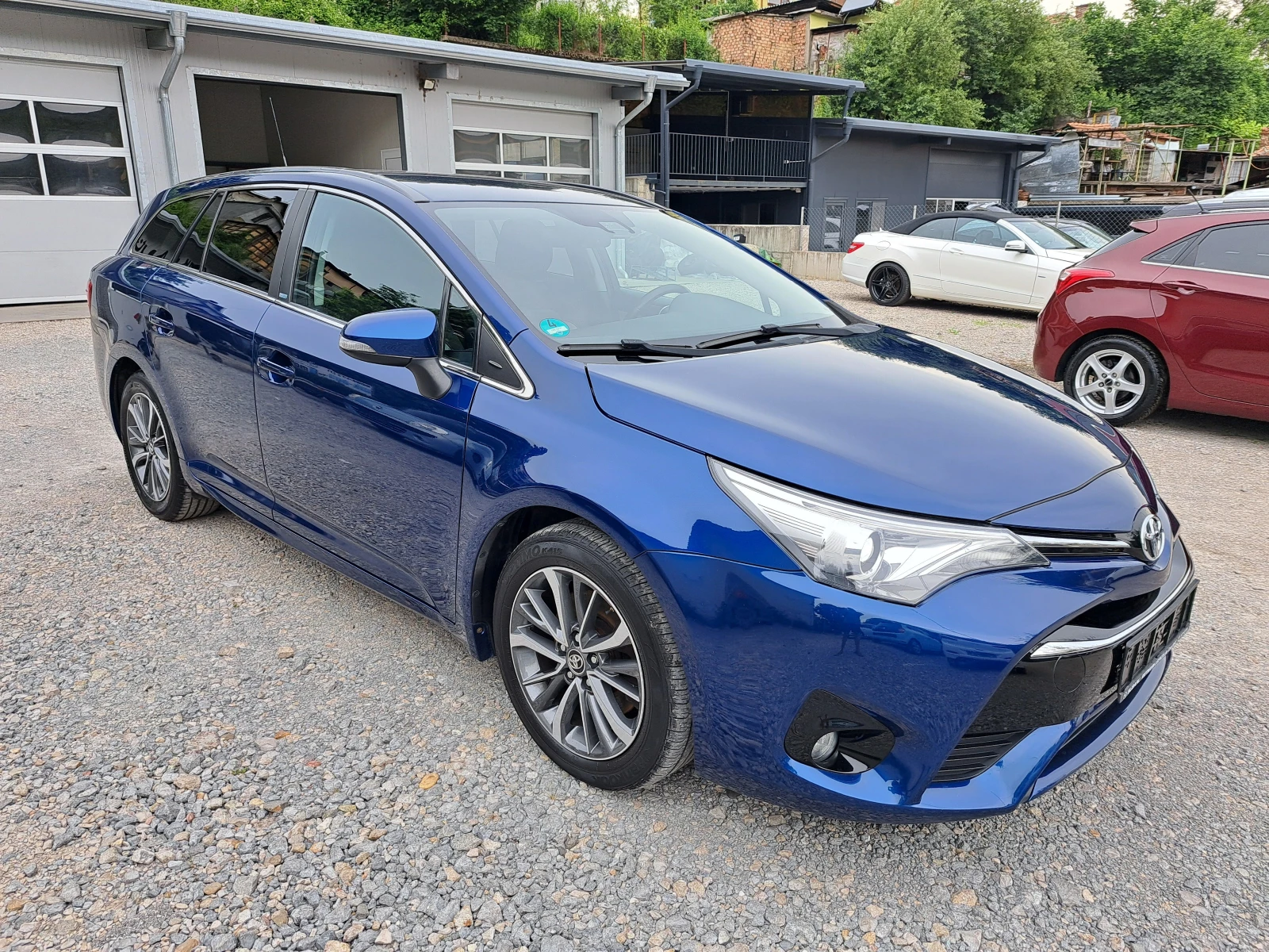 Toyota Avensis 2.0D4D* �����* NAVI* ������* ��������* 6��         | Mobile.bg � ����������� 4