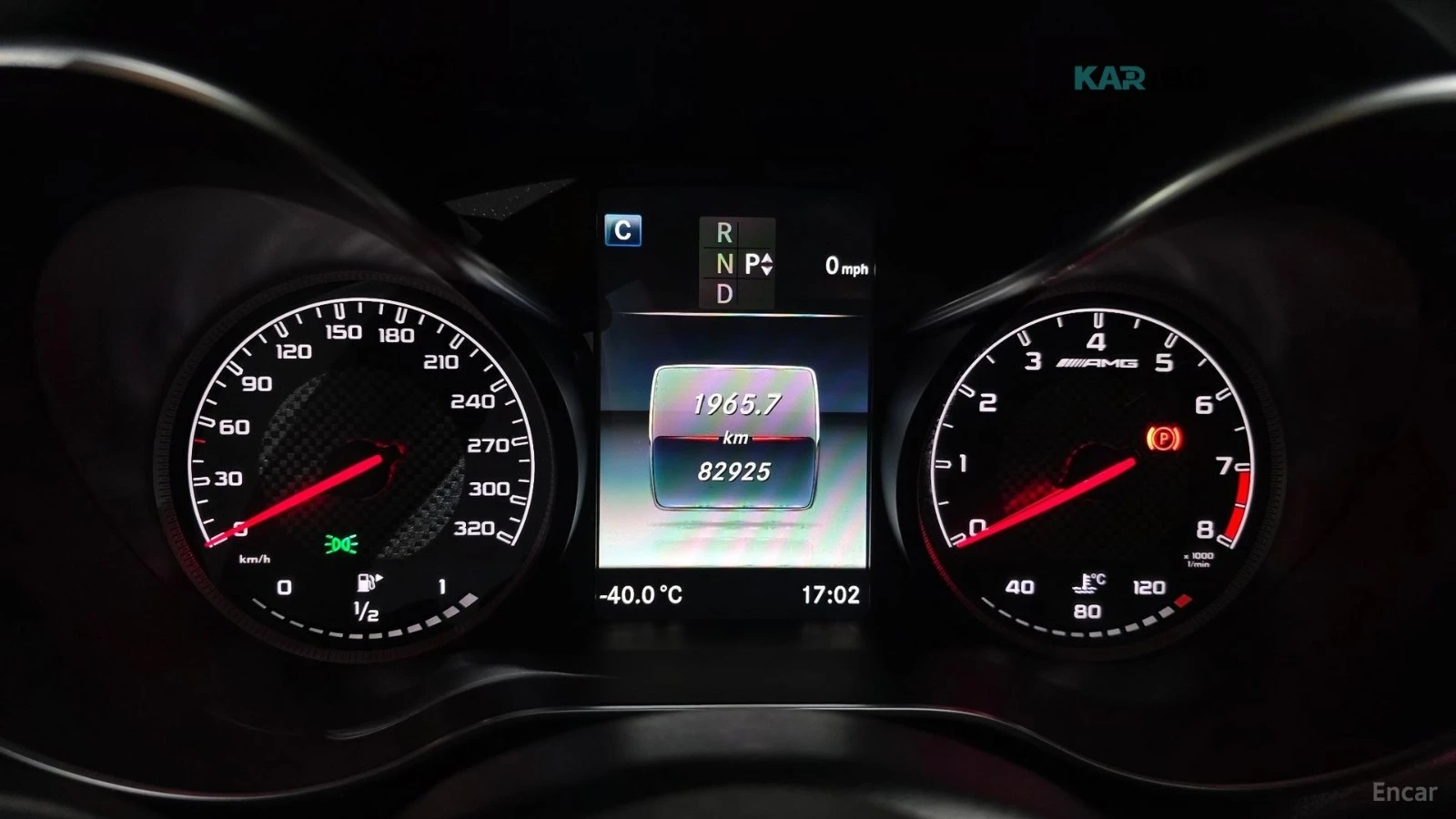 Mercedes-Benz C 63 AMG BURMASTER* ОБДУХ* 360* ПАНО* HEADUP* DISSTR, снимка 8 - Автомобили и джипове - 54973180