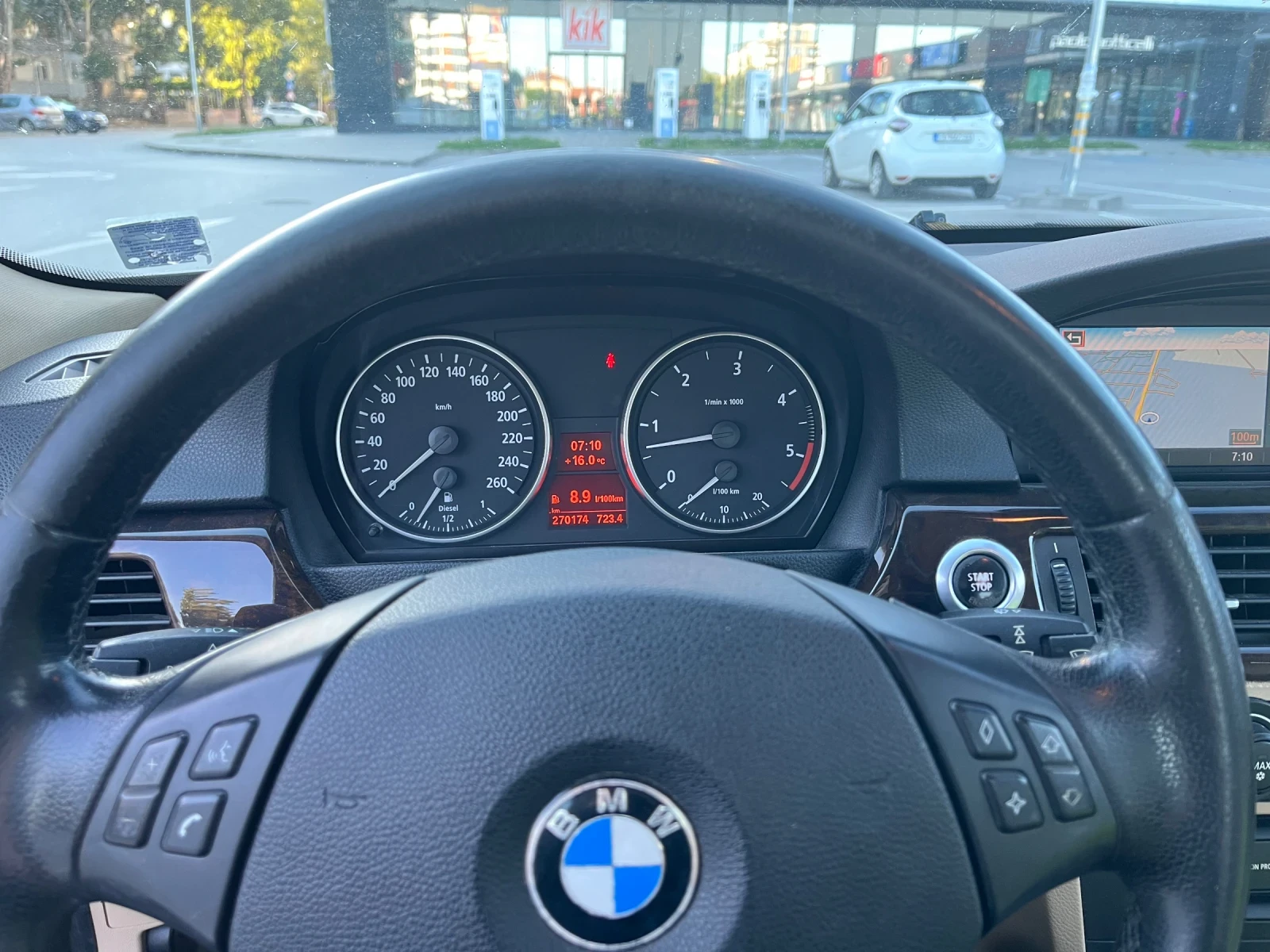 BMW 330 XD, снимка 7 - Автомобили и джипове - 55238597