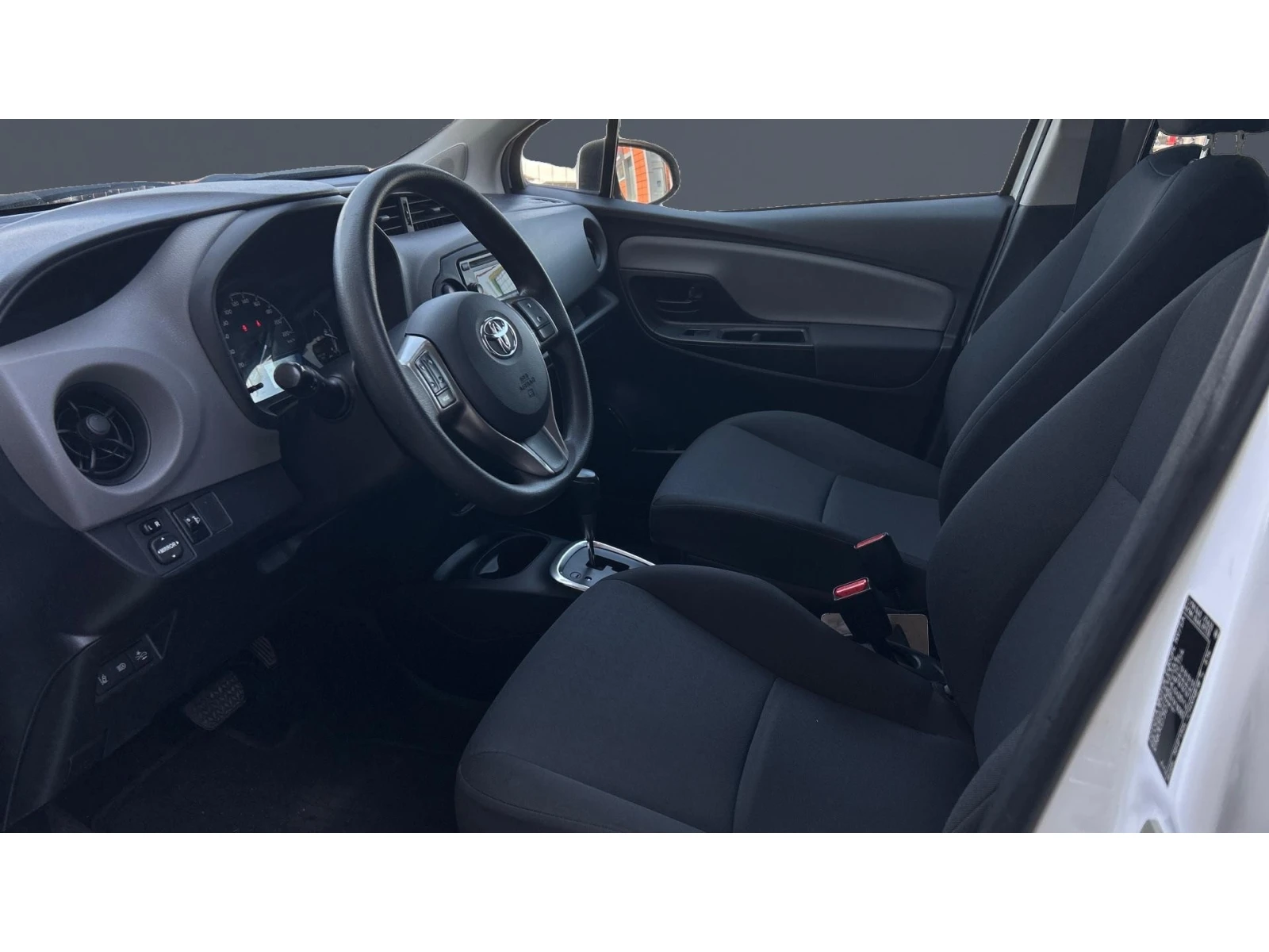 Toyota Yaris 1.5 HSD, Месечна вноска от 199  , снимка 11 - Автомобили и джипове - 55395823