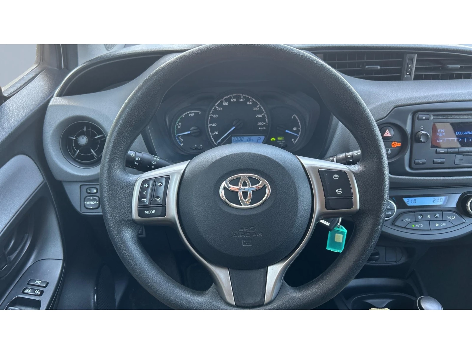 Toyota Yaris 1.5 HSD, Месечна вноска от 199  , снимка 14 - Автомобили и джипове - 55395823