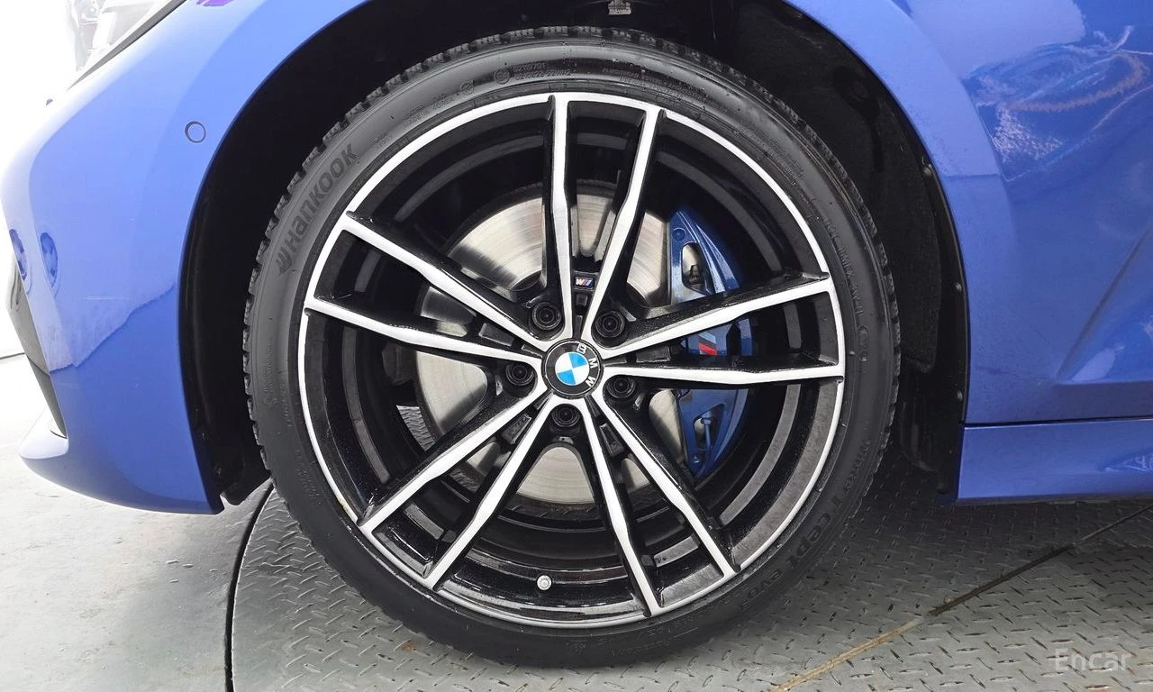 BMW 330 M* SPORT* ХЕДЪП* HARMON* KARDON* LANE* ASSIST* , снимка 6 - Автомобили и джипове - 55799229