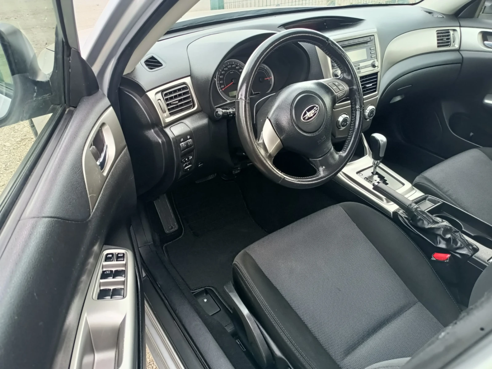 Subaru Impreza 2.0R AWD, снимка 3 - Автомобили и джипове - 55881962