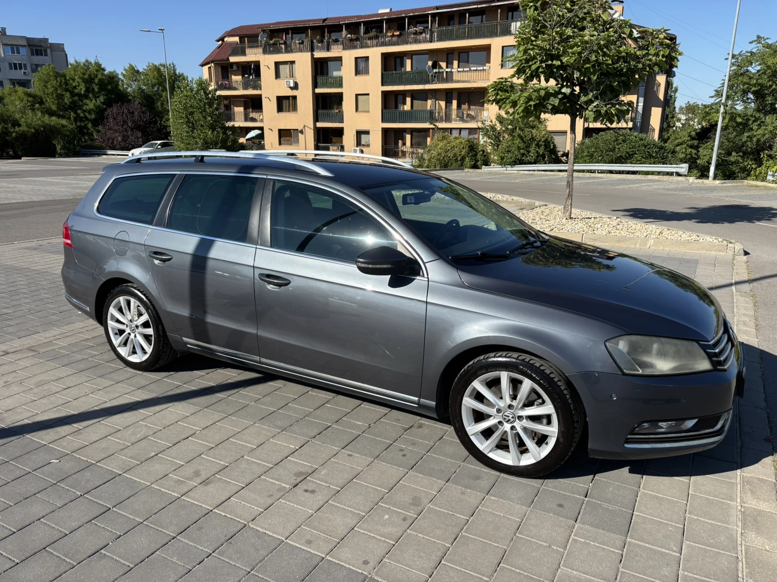 VW Passat B7, снимка 3 - Автомобили и джипове - 56196393