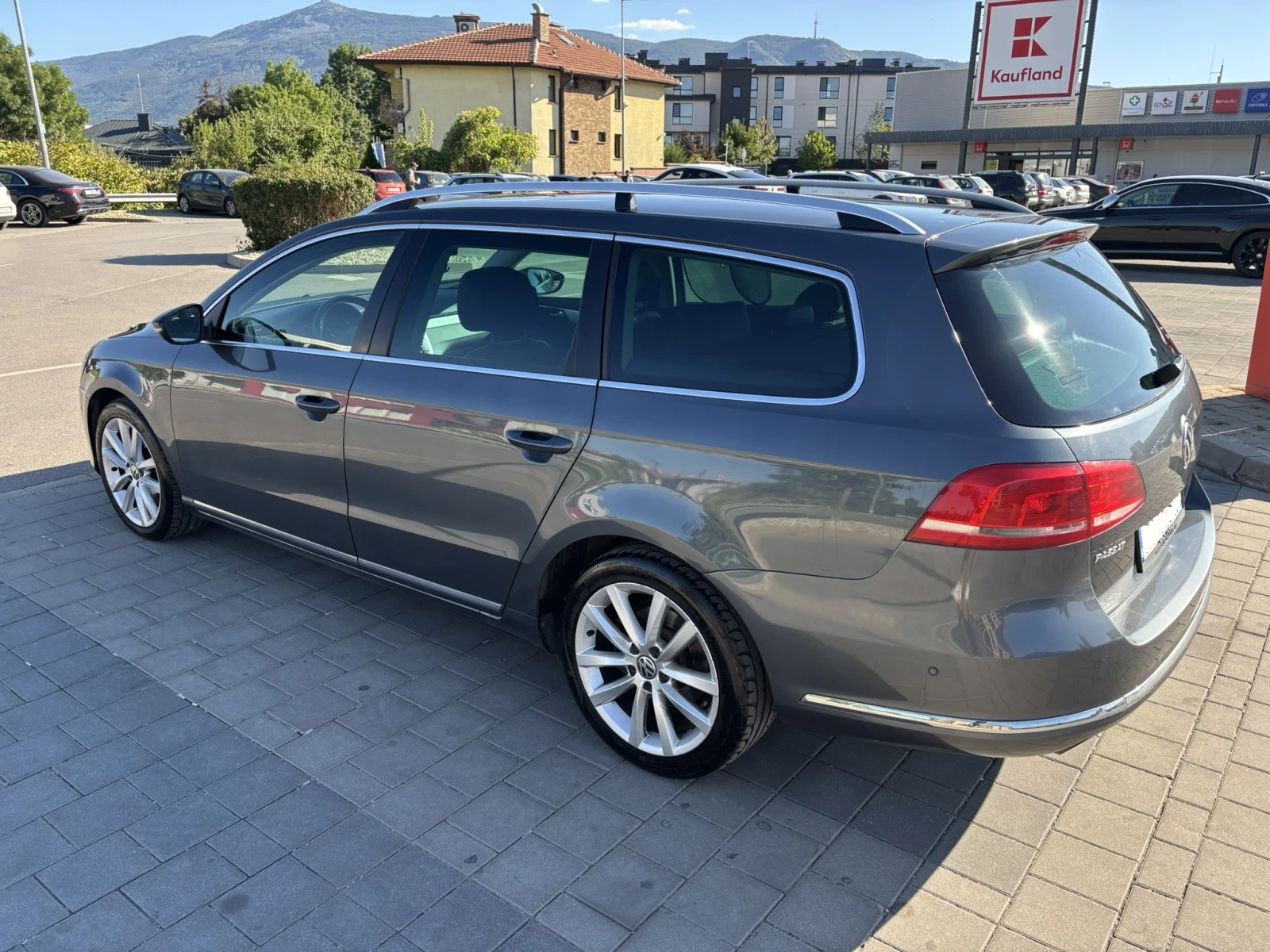 VW Passat B7, снимка 5 - Автомобили и джипове - 56196393