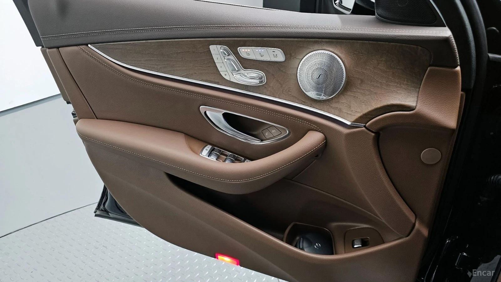 Mercedes-Benz E 300 Digital/Analog| MULTIBEAM LED HEADLIGHTS | Mobile.bg � ����������� 12
