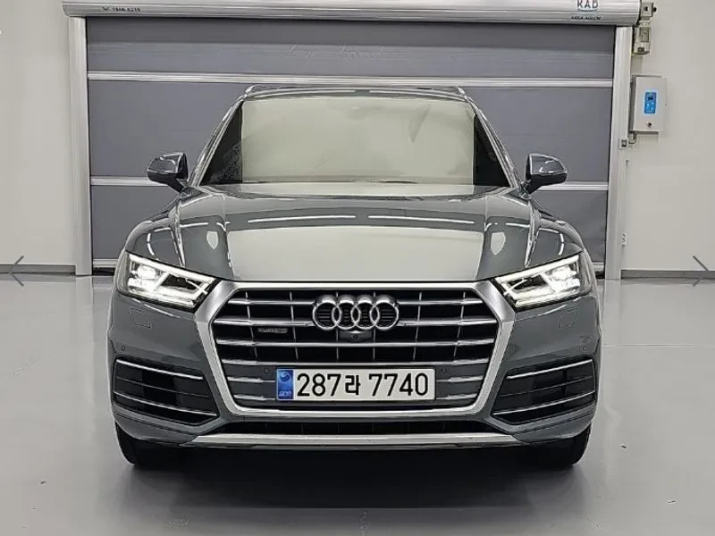 Audi Q5 2.0 TDI Quattro - САМО 30% АВАНС, снимка 2 - Автомобили и джипове - 56007917