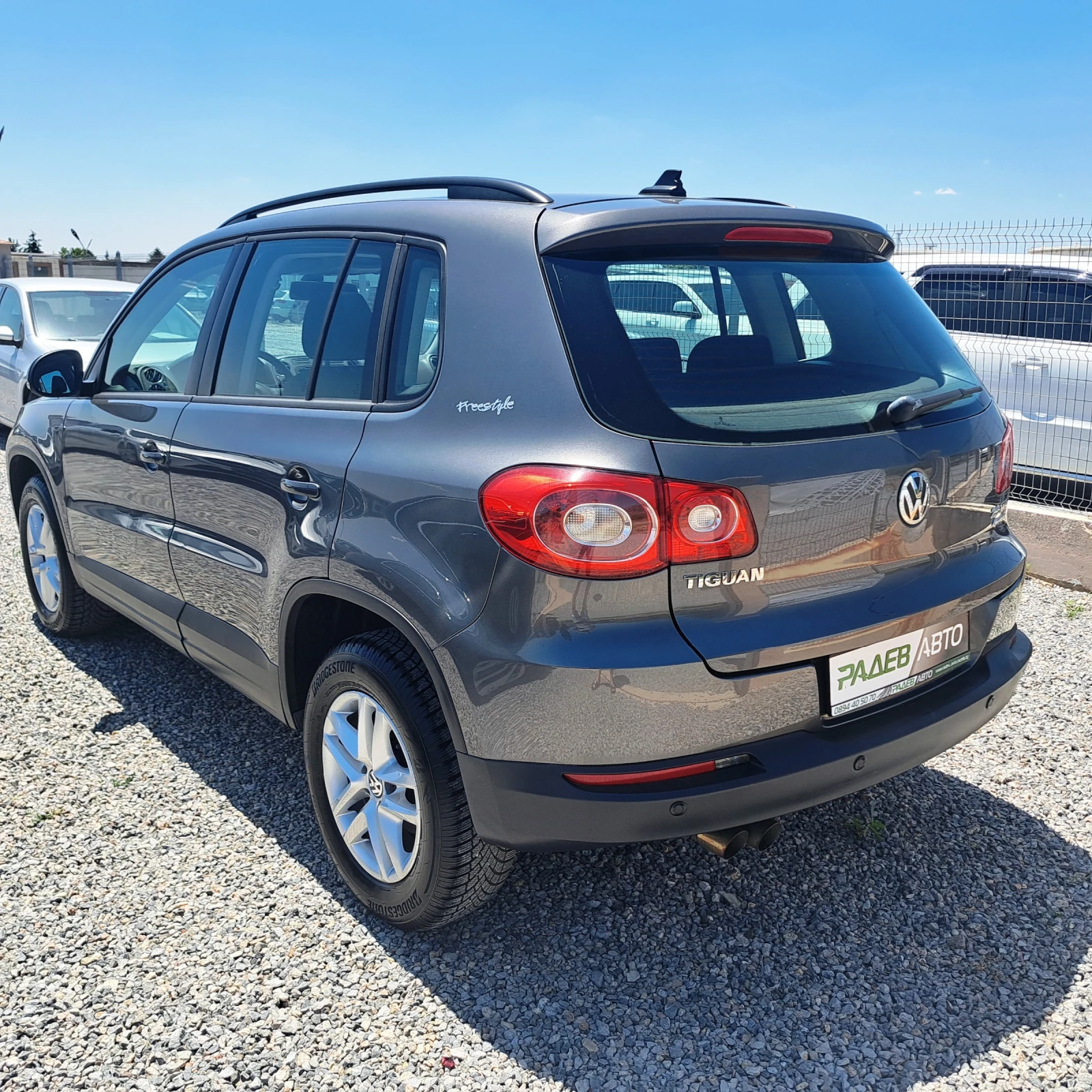 VW Tiguan Freestyle* 4Motion* Pano* Navi* Подгрев* Отличен!* - изображение 4