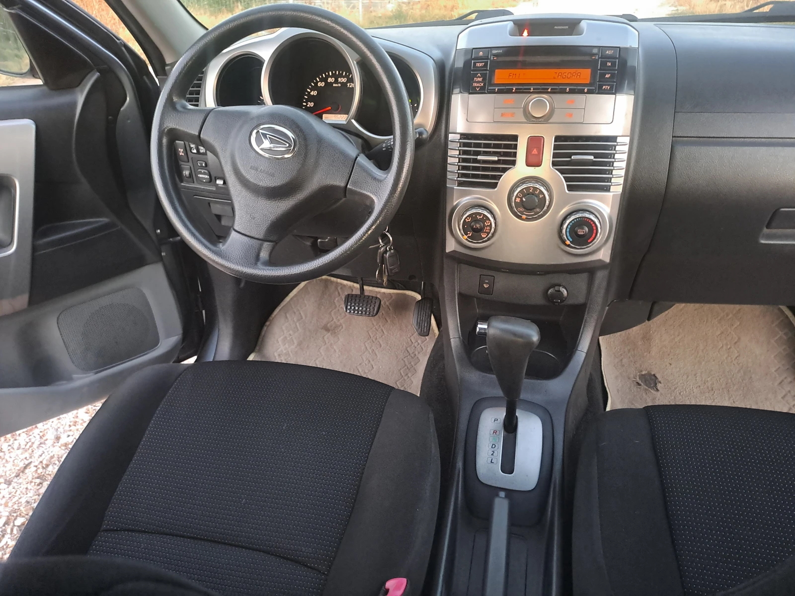 Daihatsu Terios 1.5iAУТОМАТ 4Х4 ESKLUZIVE  - изображение 8