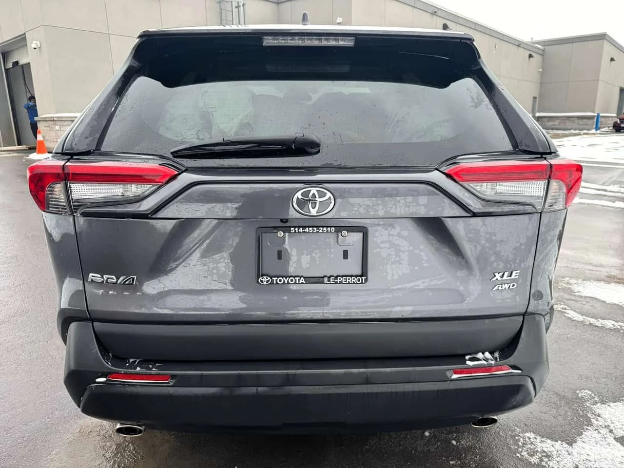 Toyota Rav4 * XLE AWD * CARFAX * БЕЗ ПЪРВОНАЧАЛНА ВНОСКА - изображение 4