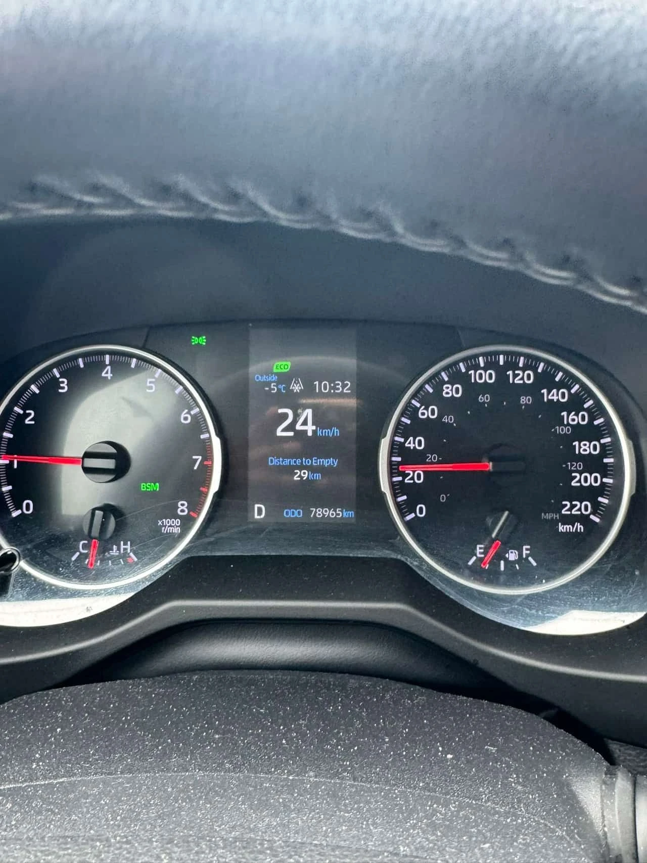 Toyota Rav4 * XLE AWD * CARFAX * БЕЗ ПЪРВОНАЧАЛНА ВНОСКА - изображение 8