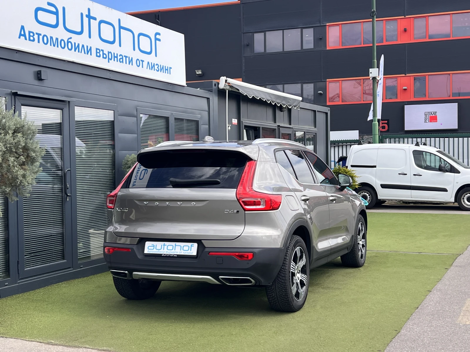 Volvo XC40 INSCRIPTION/2.0D4/190k.c./AT8/4х4, снимка 4 - Автомобили и джипове - 54517264