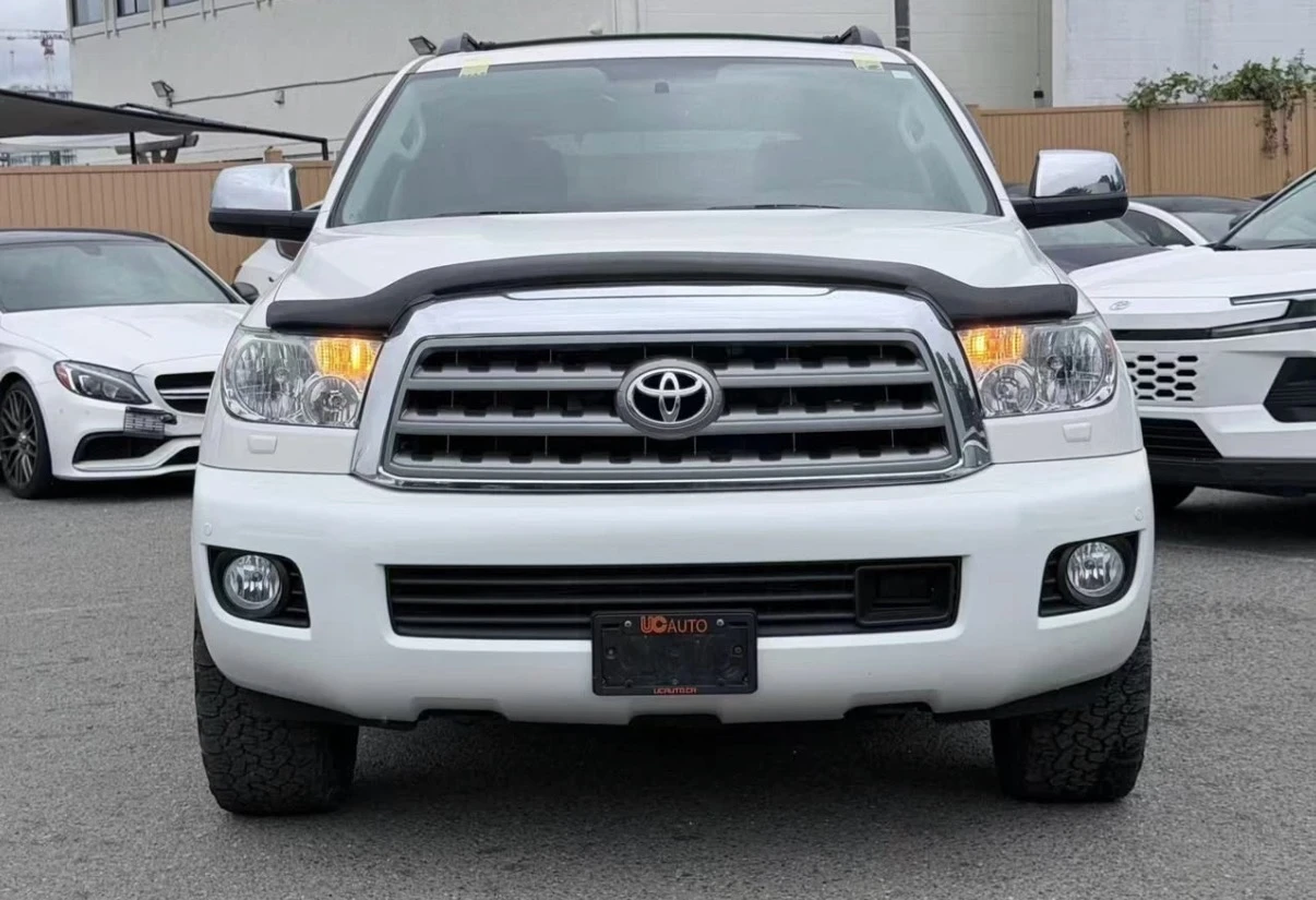 Toyota Sequoia PLATINUM * 4WD * FACELIFT * 86K KM * 