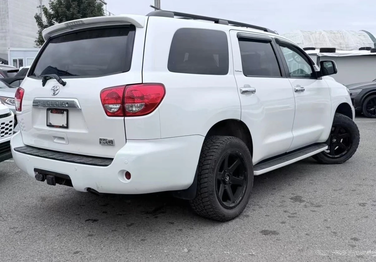 Toyota Sequoia PLATINUM * 4WD * FACELIFT * 86K KM * , снимка 3 - Автомобили и джипове - 55461548